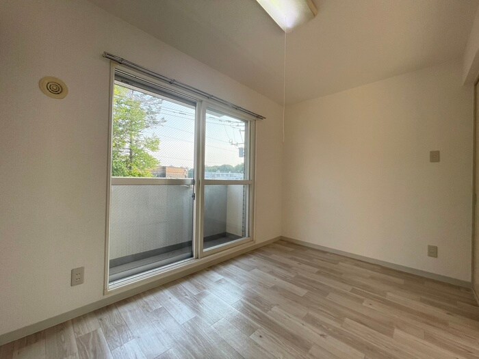 物件内観写真22　(居室)