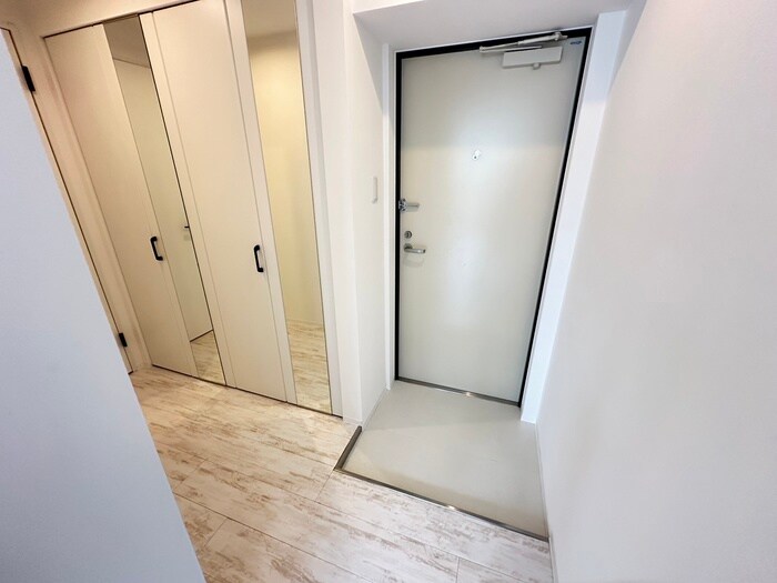 物件内観写真19　(玄関)