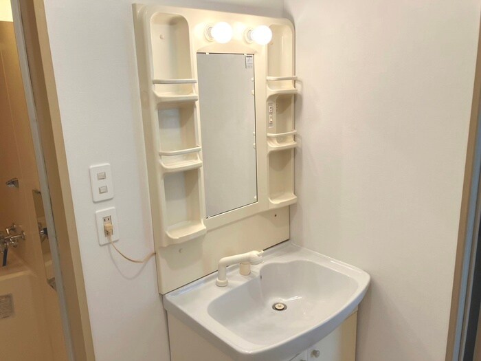 物件内観写真16　(洗面)