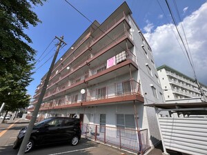 平岸ｸﾞﾗﾝﾄﾞﾊｲﾂ外観写真