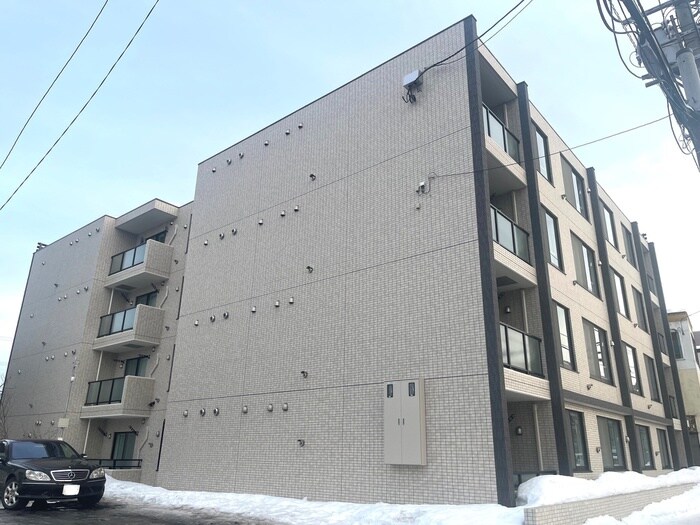 物件外観写真2　(外観写真)