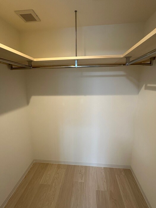 物件内観写真16　(収納)