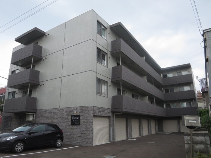 物件外観写真1　(外観写真)