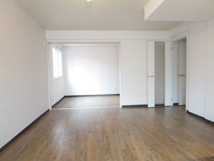 物件内観写真9　(居室)