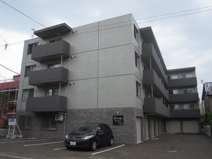 物件外観写真3　(外観写真)