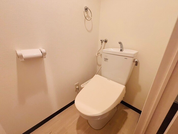 物件内観写真14　(トイレ)
