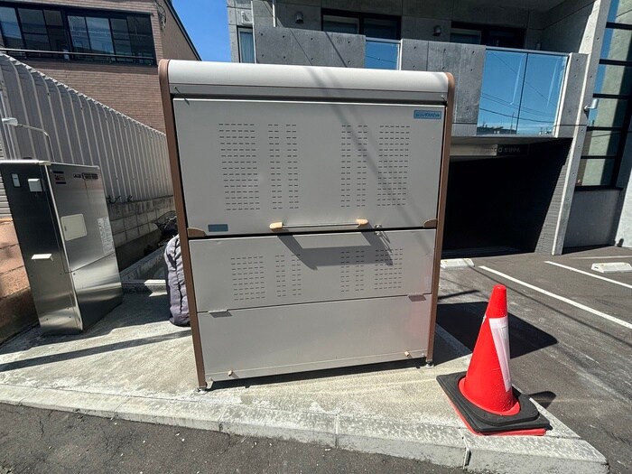 物件外観写真6　(建物設備)