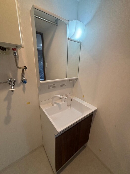 物件内観写真12　(洗面)