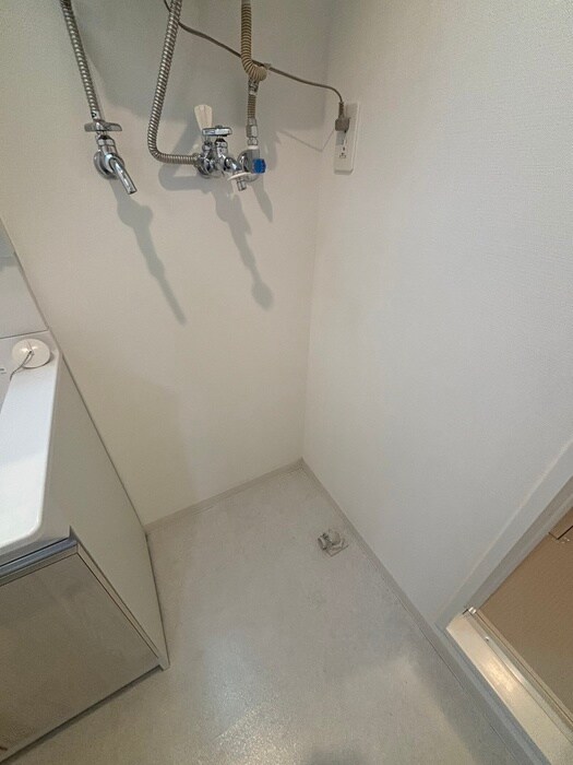 物件内観写真22　(洗濯機置場)