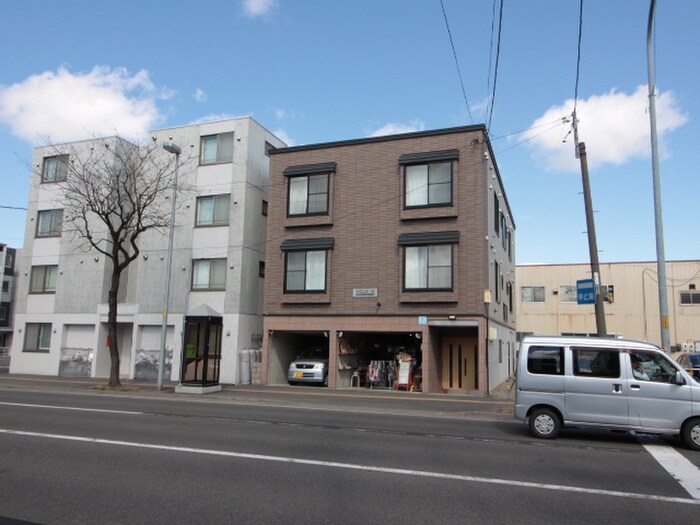 物件外観写真2　(外観写真)