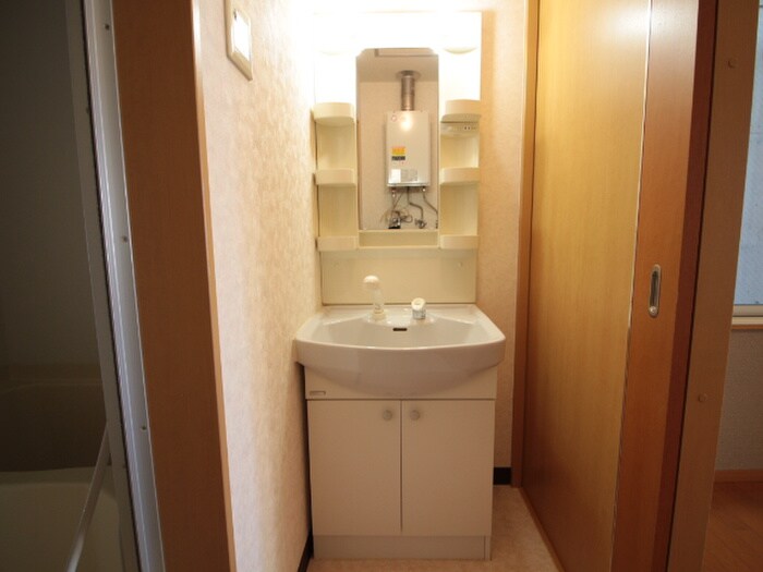 物件内観写真9　(洗面)