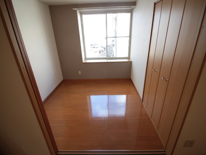 物件内観写真16　(居室)