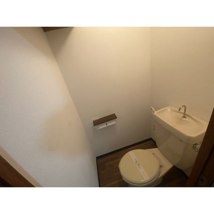 物件内観写真9　(トイレ)