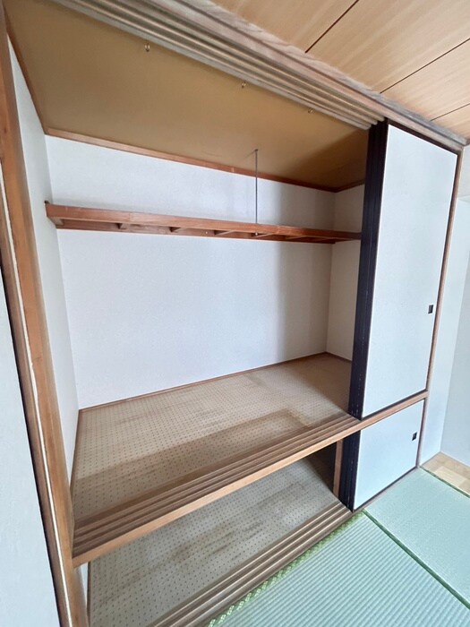 物件内観写真15　(収納)