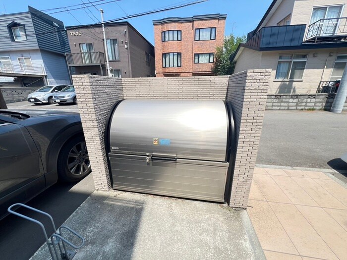 物件外観写真4　(建物設備)