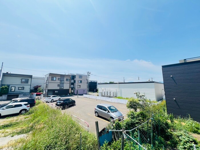 物件内観写真17　(室内からの展望)