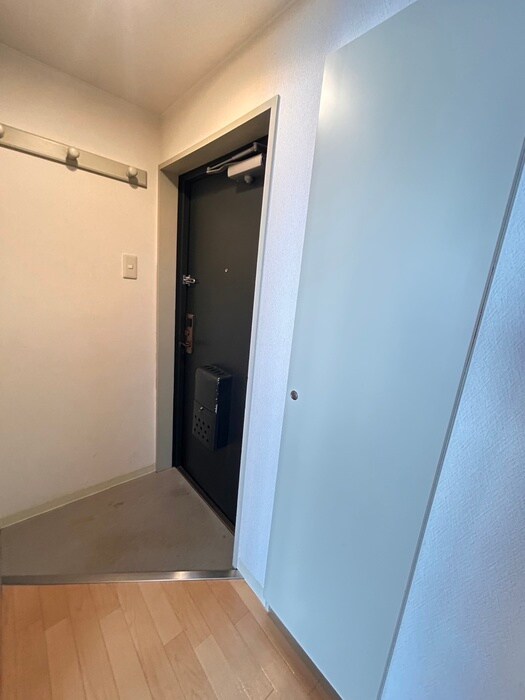 物件内観写真17　(玄関)