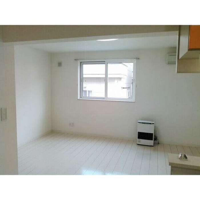 物件内観写真4　(居室)