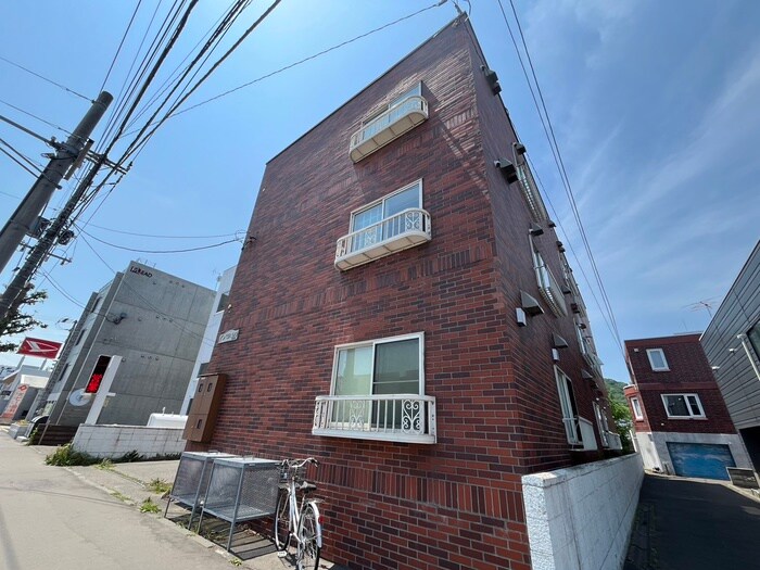 物件外観写真2　(外観写真)