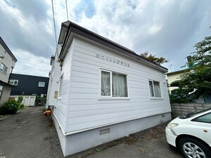 ホワイトレジデンス外観写真