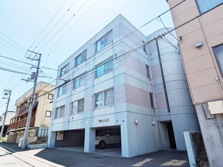 平岸ル－ム１２外観写真