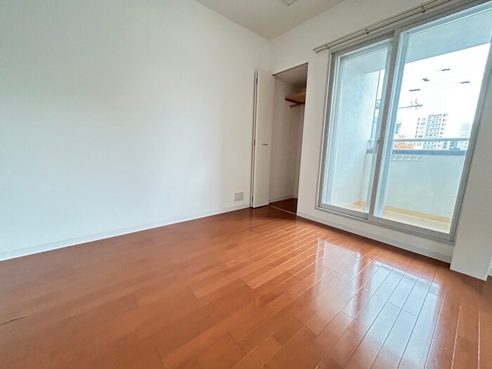 物件内観写真10　(居室)