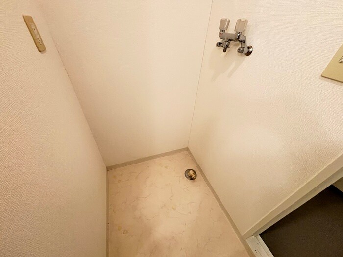 物件内観写真22　(洗濯機置場)