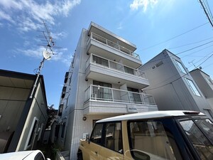 ﾌﾟﾚｼﾞ-ﾙ平岸外観写真