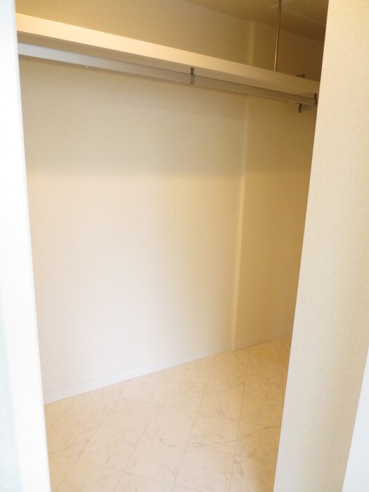 物件内観写真8　(収納)
