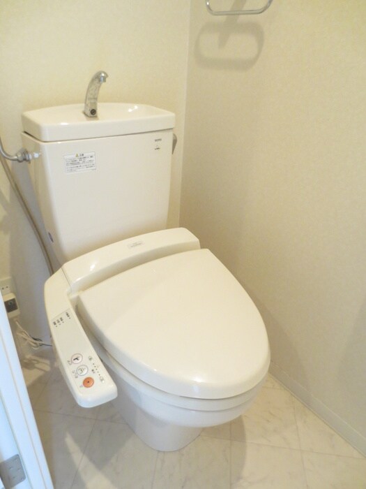 物件内観写真13　(トイレ)