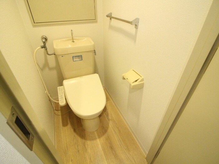 物件内観写真15　(トイレ)