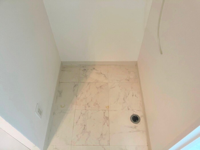 物件内観写真17　(洗濯機置場)