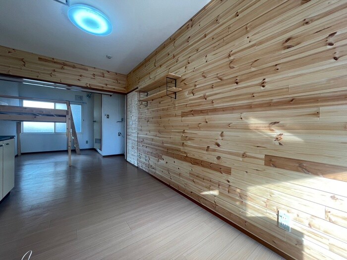 物件内観写真4　(居室)