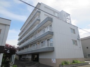 ロイス札幌外観写真