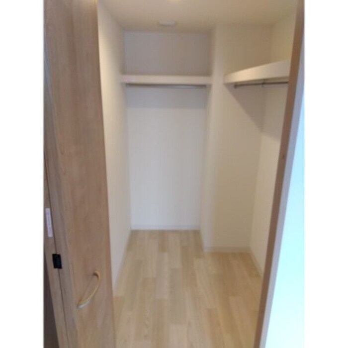 物件内観写真9　(収納)