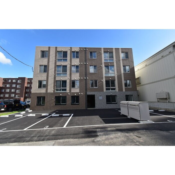 物件外観写真1　(外観写真)