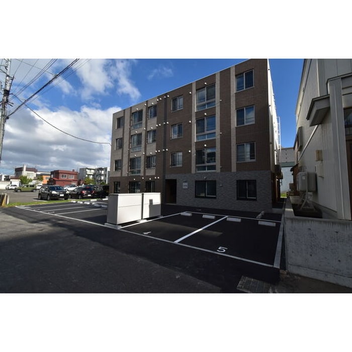 物件外観写真3　(外観写真)