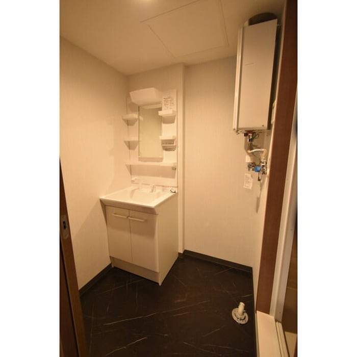 物件内観写真13　(洗面)