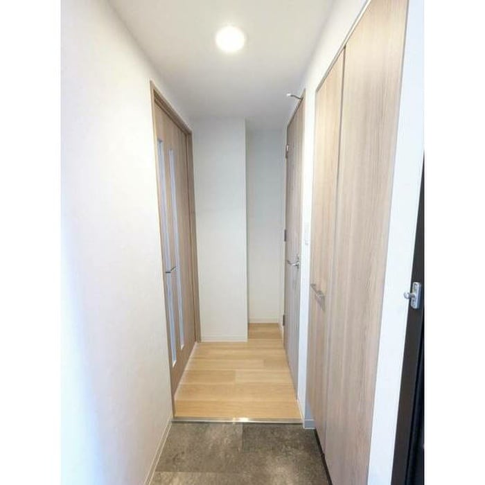 物件内観写真10　(玄関)