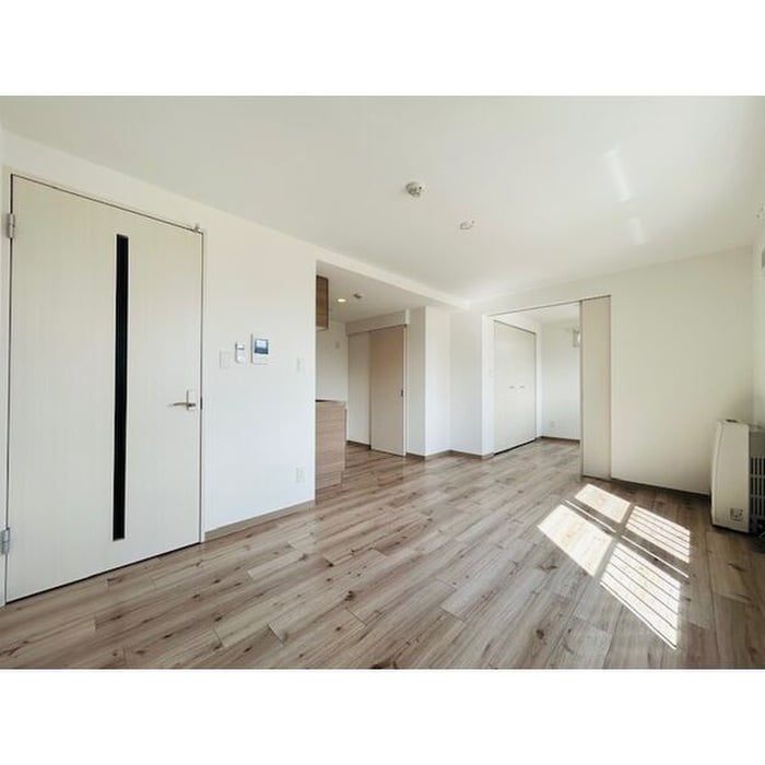 物件内観写真4　(居室)