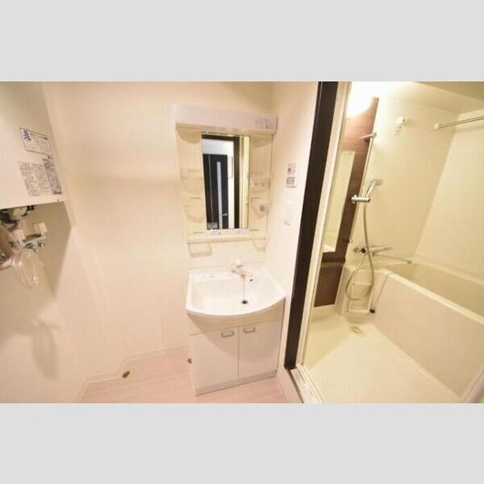 物件内観写真11　(洗面)