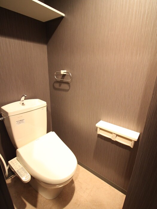 物件内観写真15　(トイレ)