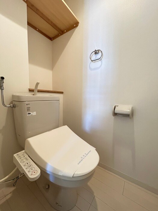 物件内観写真13　(トイレ)