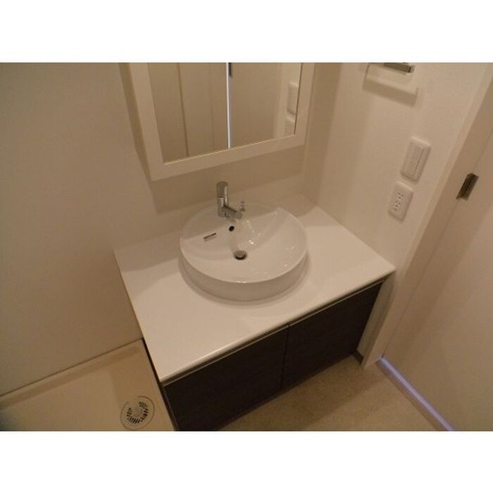 物件内観写真12　(洗面)