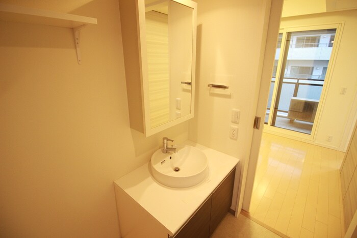 物件内観写真13　(洗面)