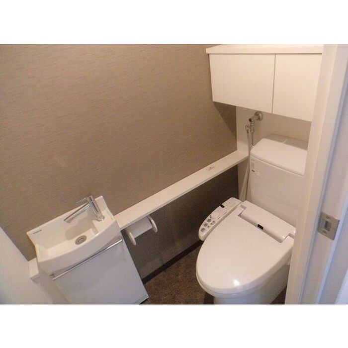 物件内観写真14　(トイレ)