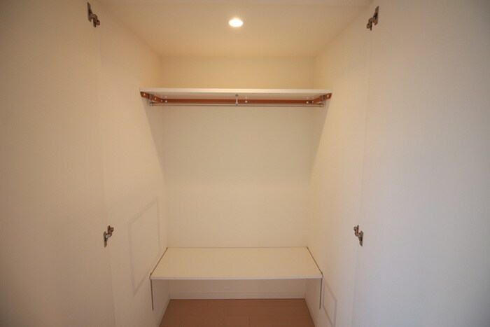 物件内観写真15　(収納)