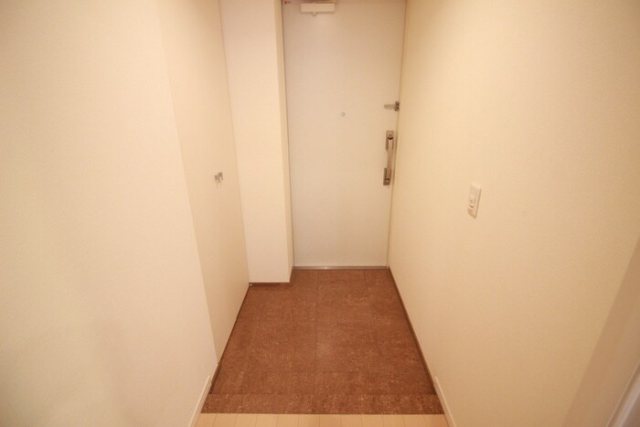 物件内観写真22　(玄関)