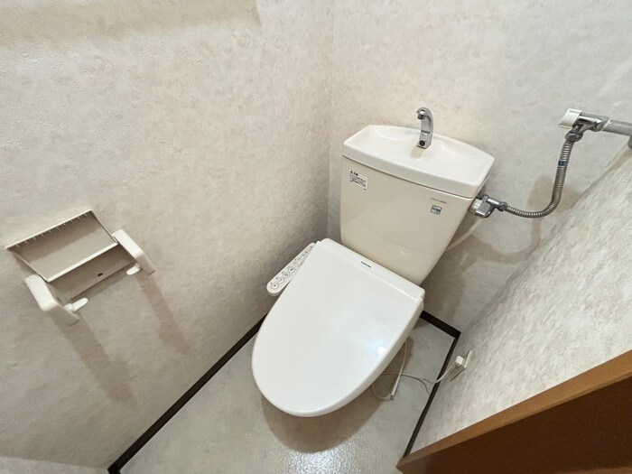 物件内観写真16　(トイレ)