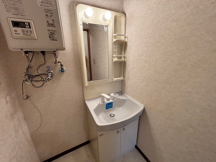 物件内観写真17　(洗面)